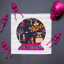 Load image into Gallery viewer, Crystal Ball / Snow Globe PDF Quilt Block Pattern