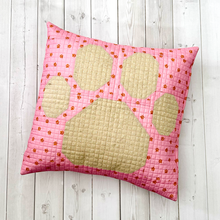 Load image into Gallery viewer, Paw Print Quilt Block PDF Pattern